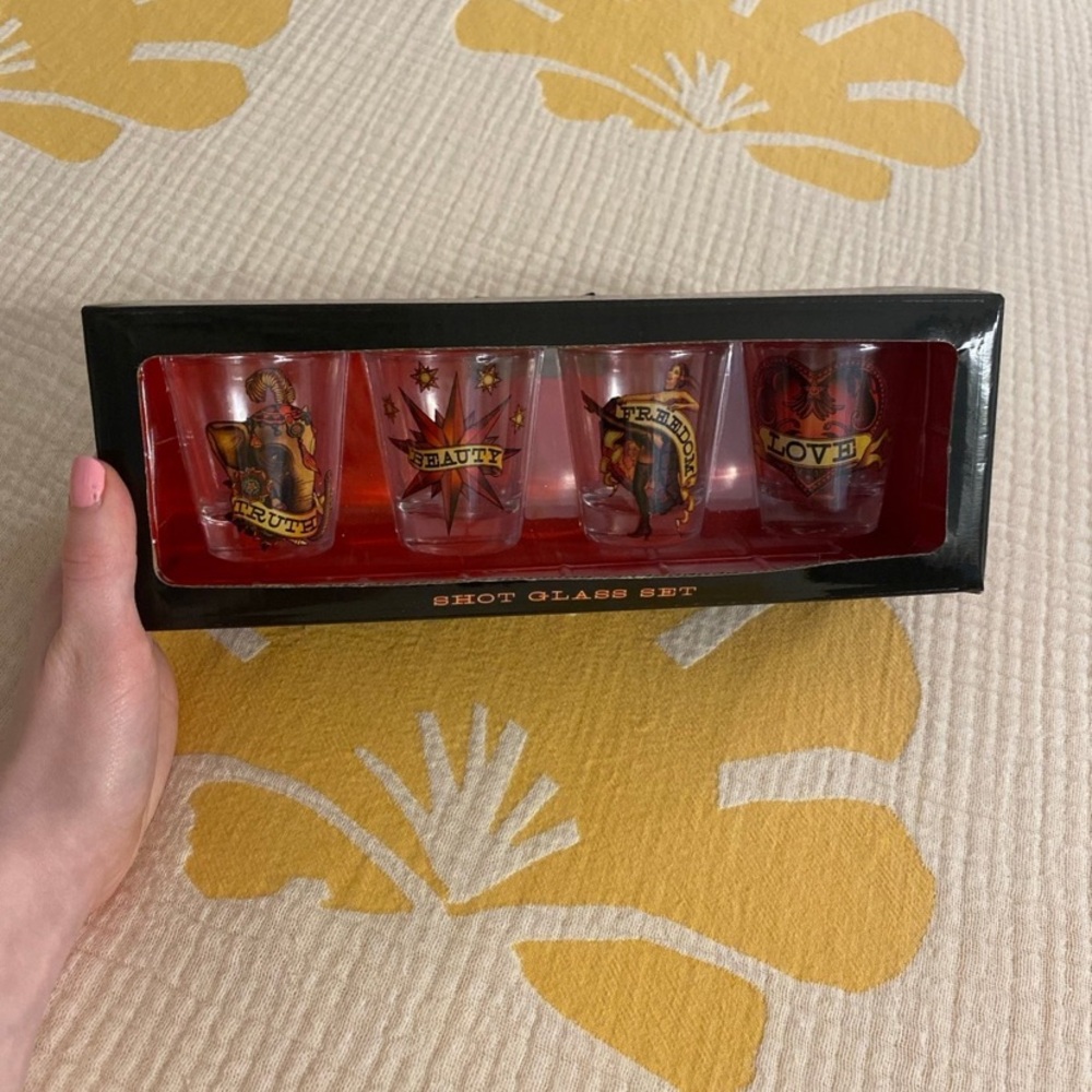 Moulin Rouge Broadway Play Musical Shot Glasses Set of 4